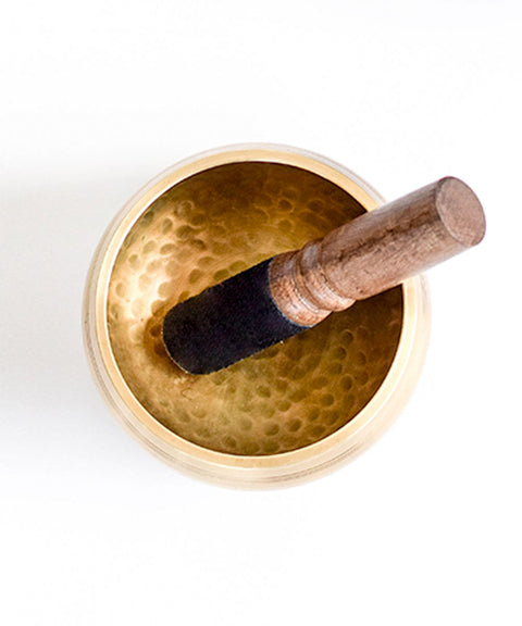 Hand‐Hammered Brass Singing Bowl 4" Set