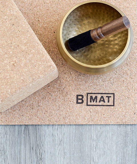 Hand‐Hammered Brass Singing Bowl 4" Set